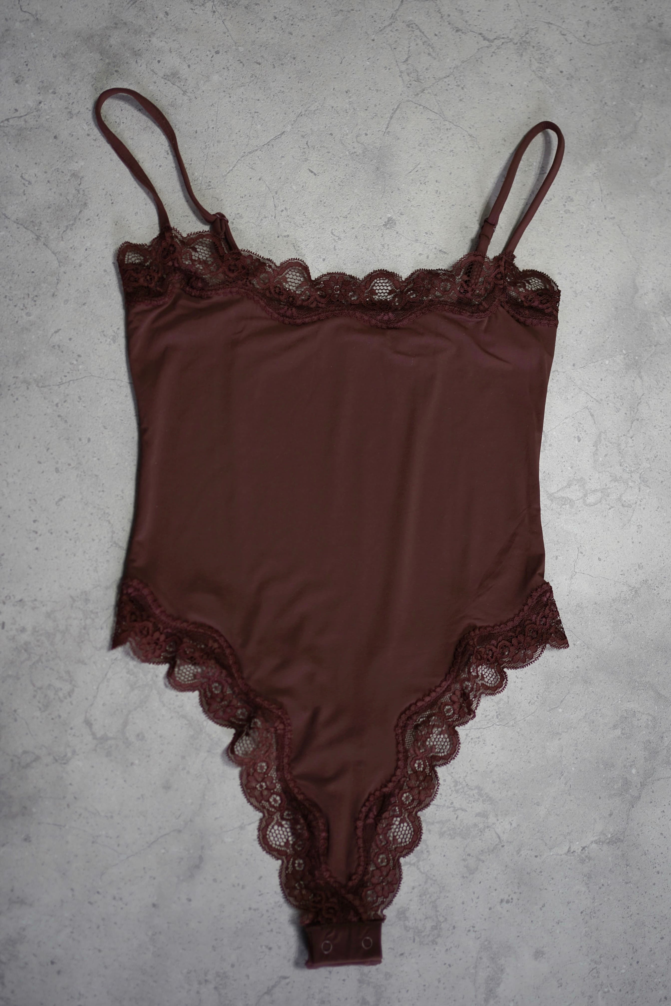 Body cu detaliu din dantelă – Chocolate Brown image