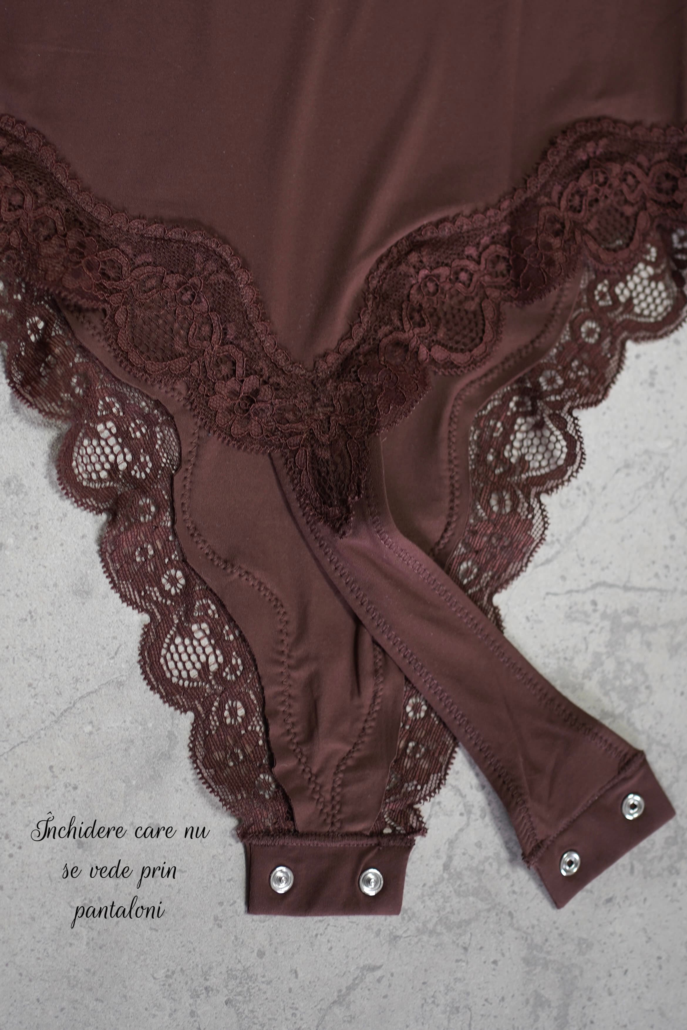 Body cu detaliu din dantelă – Chocolate Brown image