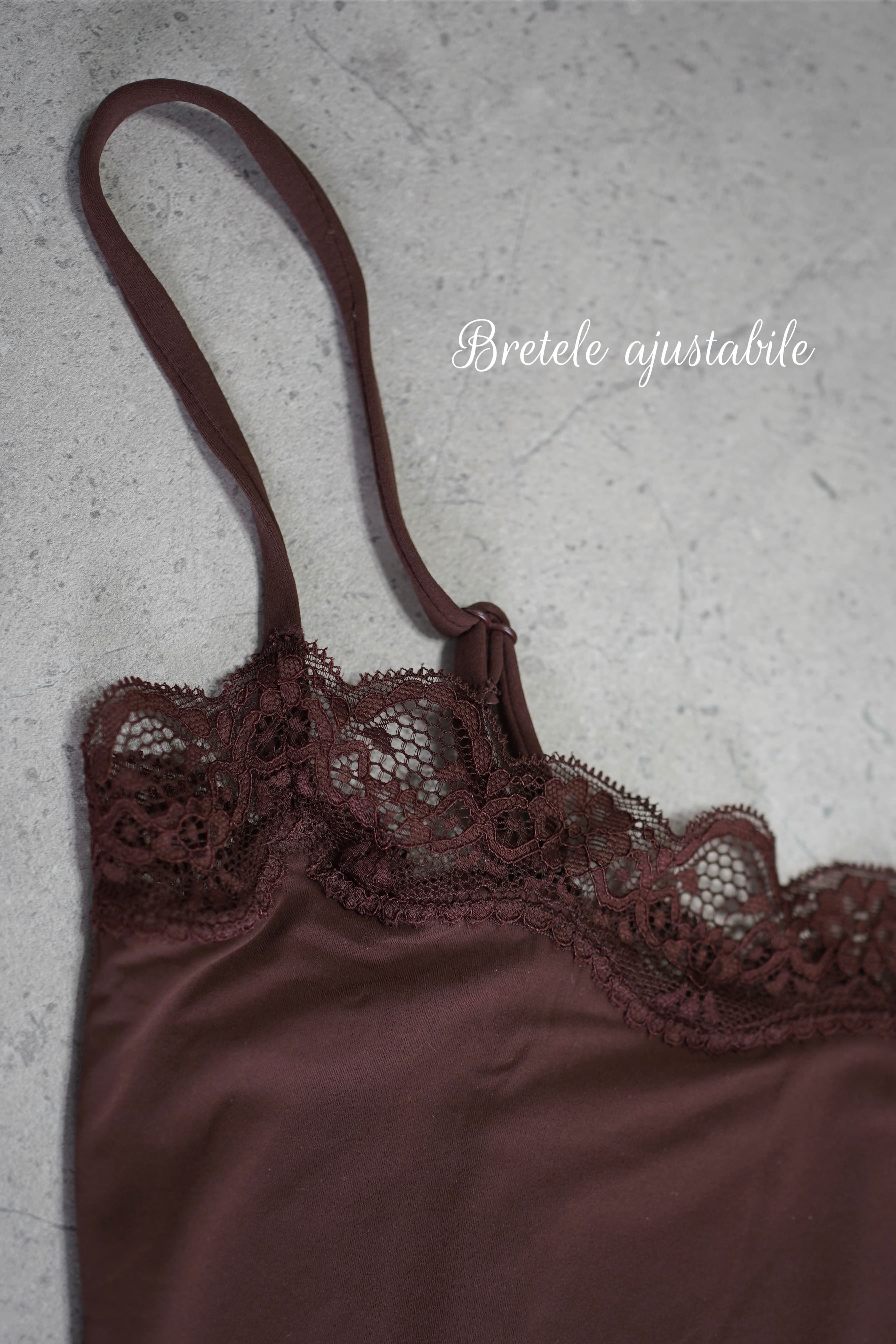 Body cu detaliu din dantelă – Chocolate Brown image