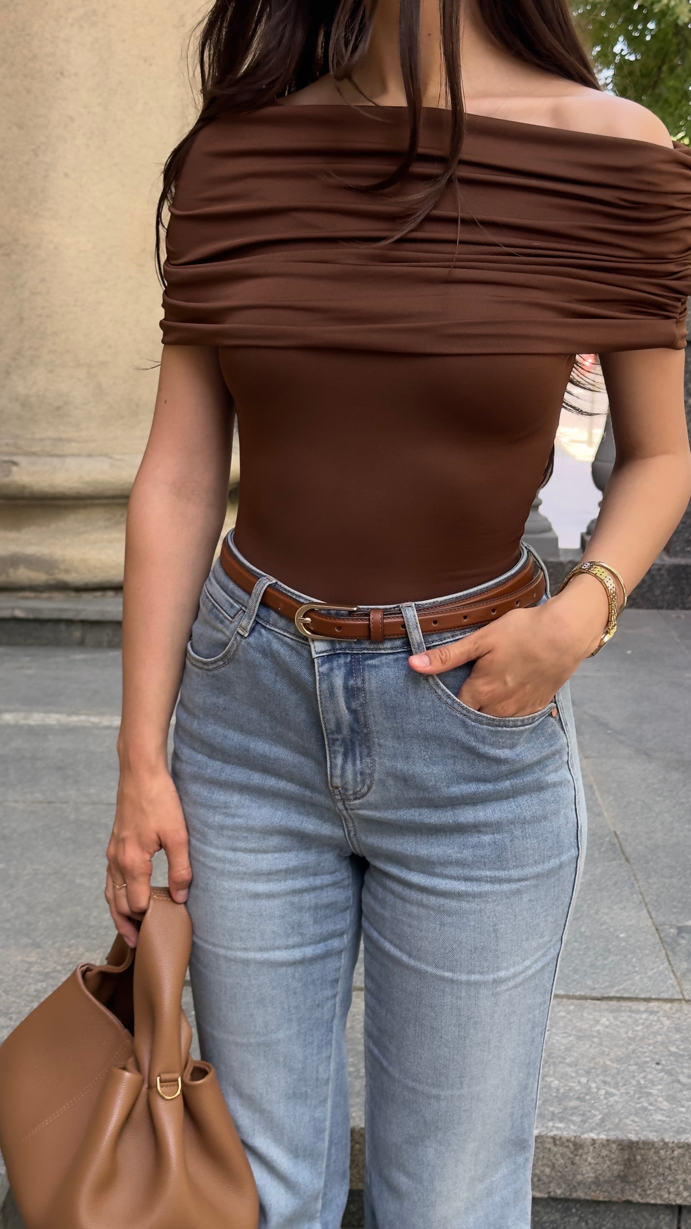 Off-Shoulder Top cu talia accentuată image